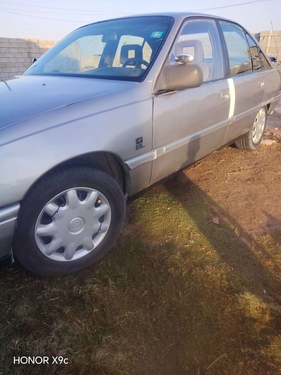 سيارة اوبل اوميكا للبيع السعر٢٨ وبيها مجال الاستفسار ع الرقم *********** مكانها ديالى جلولاء
