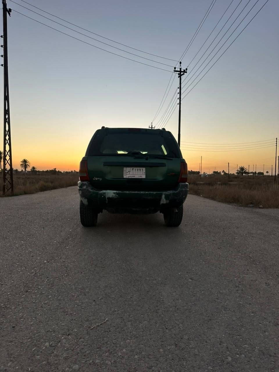 السلام عليكم
جيب كراند شيروكي
موديل 2000
الموصفات 
محرك وكير مكفول 
داخلها خير من الله 
تخم تاير جديد
حادثه بسيط الدعاميه الاماميه فقط 
الاستفسار اكثر اتصل على الارقام الاتيه
***********
***********
