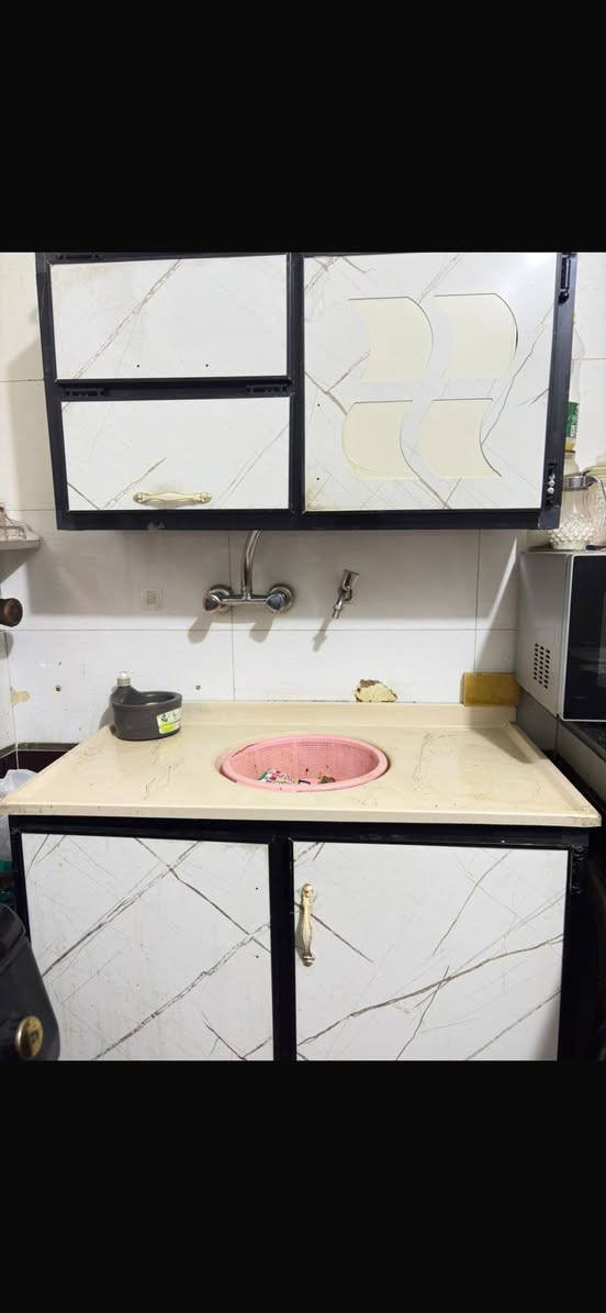 اغراض للبيع مكان سيديه مستعجله ع بيعتهن     غرفه تركي 9 قطع 650 تخم تركي سرير 8 مقاعد 650 ثلاجه حجم وسط استعمال شهرين 300 ميز وسطي 30 كاونتر بابين مرمر ب100 ميز بلازما ب50 كنتور بابين احمر ب50


**إذا كنت صاحب هذا الإعلان وتريد حذفه لأي سبب، رجاءا أرسل رسالة إلى الدعم الفني**