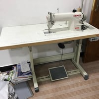 مكينة خياطة • نضافه 100% • ابو الخصيب