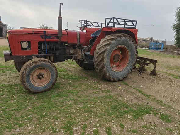 لبيع         اسلام عليكم تركتر عنتر 71 رقم وسنويه شرط التحول و الوكالة العنوان موصل السعر4مليون***********..,.***********
