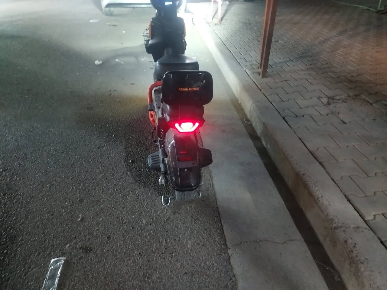 للبيع مكفوله 400 وبيه مجال خاص مفتوح


**إذا كنت صاحب هذا الإعلان وتريد حذفه لأي سبب، رجاءا أرسل رسالة إلى الدعم الفني**
