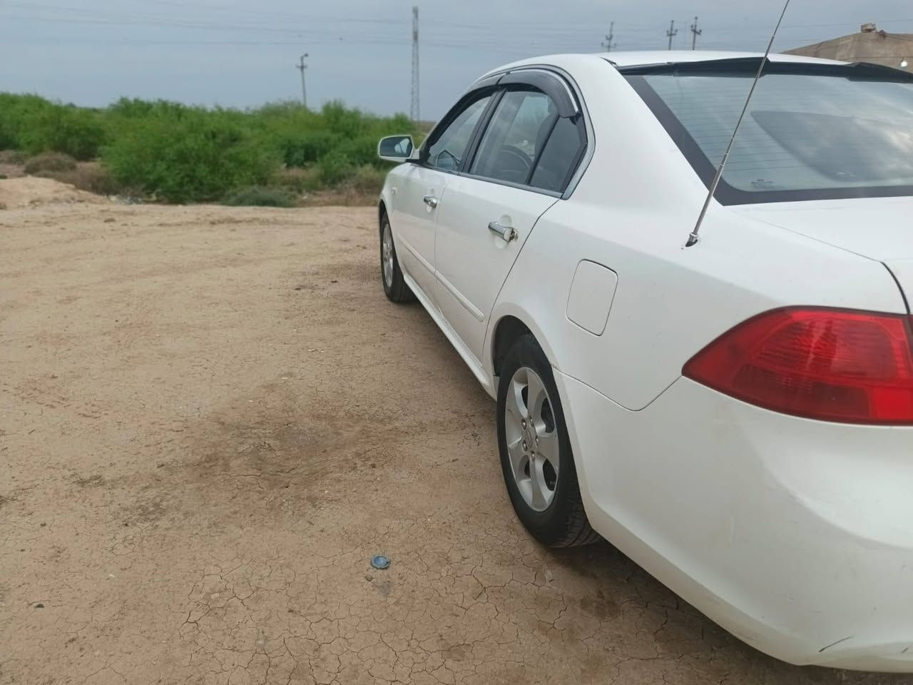 السلام عليكم
للبيع كيا اوبتما
موديل 2009 خليجي 
رقم بغداد انكليزي 
سياره جاهزه مكفوله مكينه 2000 وكير واكسن حداديه كله جديد
تخم تاير تبريد 
سنويه وهزه جديده

***********
