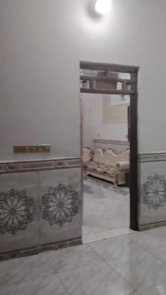 بيت للبيع زراعي سند 25 
مساحة 200
 بحامي الشمال كاع عامر جاهز وجكيته 🥰
صالتين بي وحده كبيره وثانيه زغيره وغرف عدد ثنين بس مشط
ما مبنيات 
   مطبخ      استقبال
صحيات خارجيه وداخليه
 طرمه     جاهزه للسكن

#السعر 55وبي مجال
***********☎
مندوب عقارات
عندك عقار نعرضلك تعال خاص
