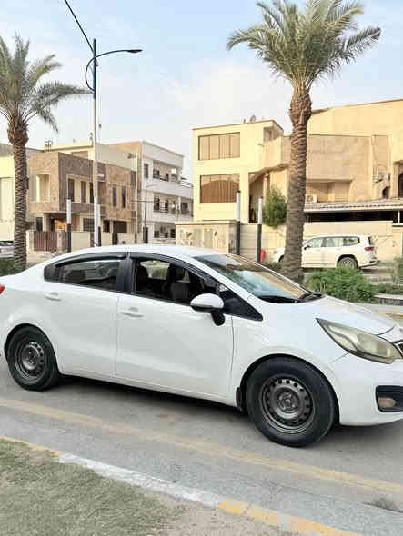 📣 للبيع — كيا ريو 2012 خليجي 🔥

🚗 السيارة: كيا ريو
📅 الموديل: 2012
🌍 الوارد: خليجي
⚙️ المحرك: 4 سلندر — 1600 CC
📏 ماشية: 155,000 كم
🧊 التبريد: ثلج

🛠 الحالة الفنية:
 • محرك بيه شوية تبخير
 • الكير شرط
 • نواقص بسيطة بسبب عدم التفرغ والدوام
 • شاشة + كامرة

🎨 الحالة الخارجية:
 • صبغ بابين فقط صبغ أسفل البيبان فقط ودائر الخلفي جهة السايق 
 • سونار موجود
 • الباقي نظيف

🪪 رقمها: أربيل إنكليزي مميز باسمنه الجديد 
💰 المطلوب: 88 ورقة وبيها مجال

📍 الموقع: بغداد — اليرموك / الأربع شوارع
📞 للاتصال: *********** بغداد
