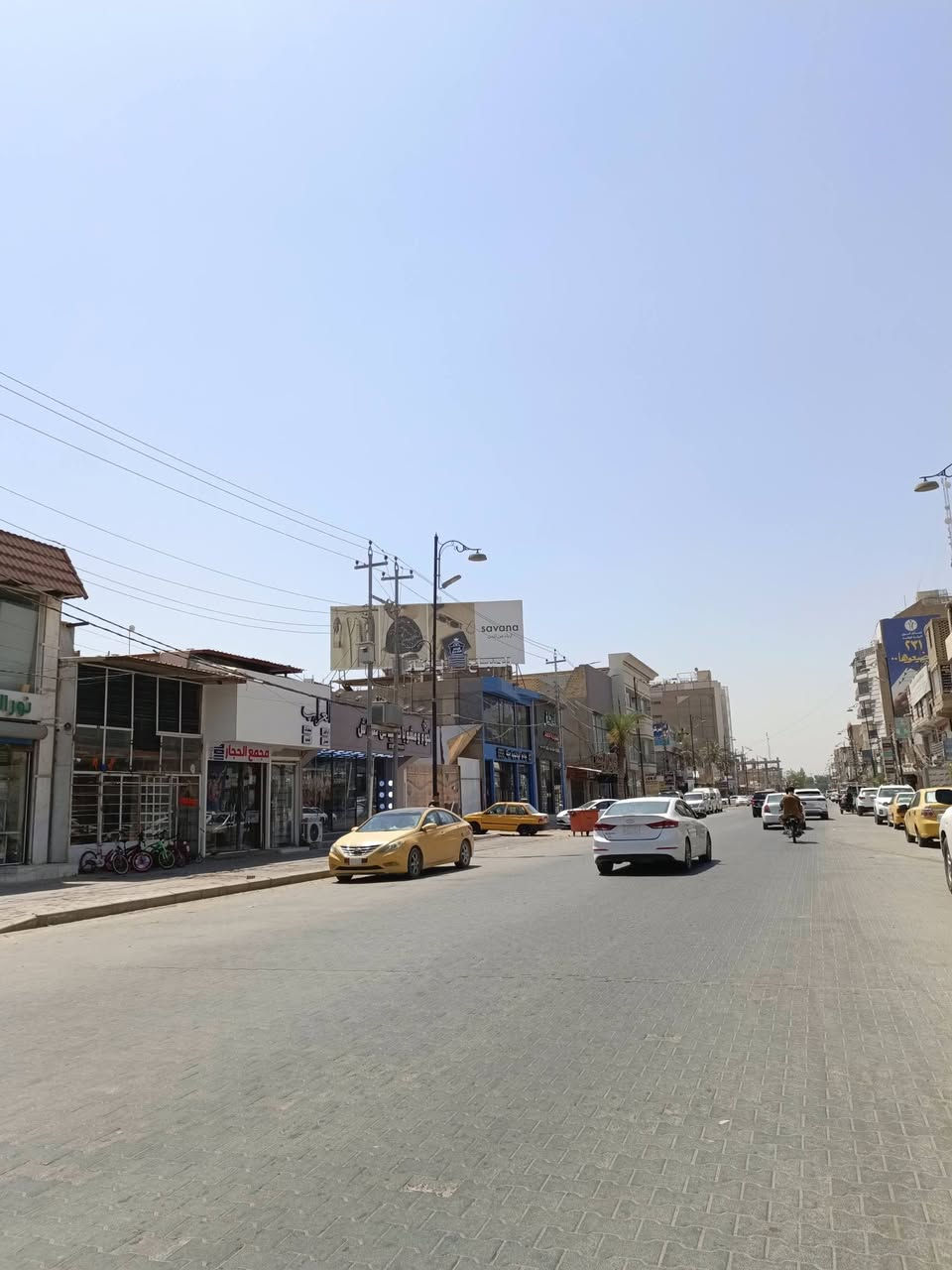 السلام عليكم ورحمة الله 

للباحثين على عقار تجاري مميز 

للبيع عقار تجاري 200 متر واجهه 10م نزال 20م شارع ملحق الروان العقار بي وارد سنوي ممكن يباع نصف العقار 
100م او 200م حسب رغبت المشتري تفاصيل اكثر الاتصال بنا على هذا الرقم *********** يتوفر واتساب او مراجعة مكتب محمد شربه و ابو امير الاسدي عنوان المكتب ملحق الروان قرب جامع البغدادي مجاور علي سيدي نتشرف بزيارتكم لنا نستقبل جميع العروض العقاريه التجاريه والسكنيه عبر الواتساب انتضرونا في عروض جديد
