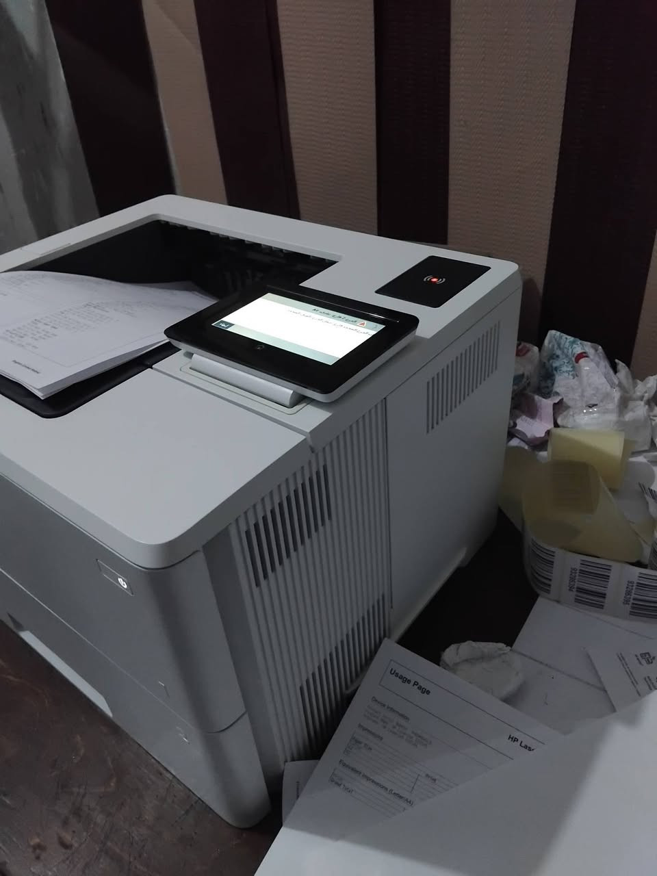 طابعة HP LaserJet Managed E50145 هي طابعة ليزر أحادية اللون (أبيض وأسود)
حاله كسر زيرو ماشاء الله 

فائقة السرعة، مصممة للمكاتب والشركات ذات معدلات الطباعة العالية. تتميز بسرعة تصل إلى 45 ورقة في الدقيقة، طباعة تلقائية على الوجهين، وشاشة تحكم باللمس.💡 أبرز المواصفات الفنية:سرعة الطباعة: حتى 45 صفحة في الدقيقة.دقة الطباعة: 1200 × 1200 نقطة لكل بوصة (DPI).

الطباعة على الوجهين: تلقائية (Duplex)

.الاتصال: شبكة محلية (Ethernet)، USB

، وتدعم الطباعة عبر الهواتف.

أدراج الورق: سعة أساسية 550 ورقة مع إمكانية إضافة 

تم تنزيل السعر لسرعه البيع 

4500ج بدل 6000ج 

01096307893


**إذا كنت صاحب هذا الإعلان وتريد حذفه لأي سبب، رجاءا أرسل رسالة إلى الدعم الفني**