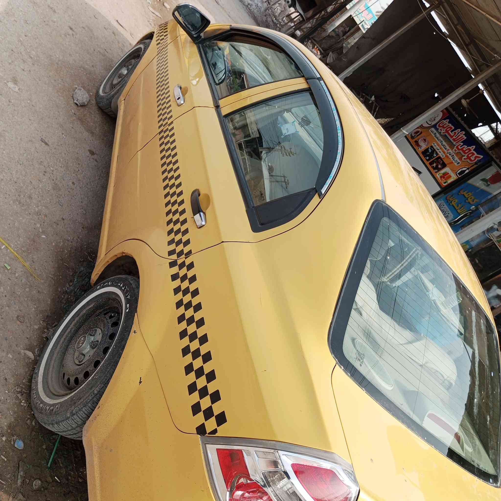 السلام عليكم سياره للبيع موديل 2010 كهربائيات كلها شغاله تخم تاير جديد ماكينه وكير شرط سنويه لغايه 2027 دور ثاني يوم السعر 55 وبيها مجال اتصال عن هذا الرقم ***********
