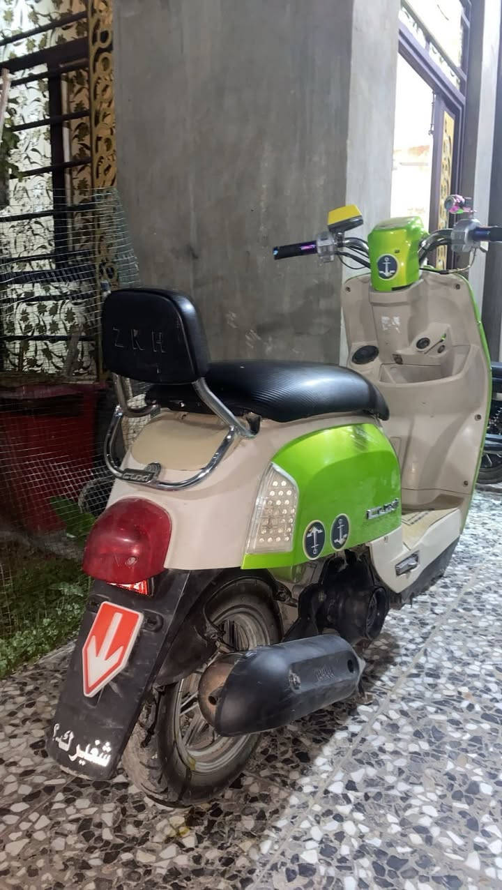 بوليس للبيع مامفتوح بيها برغي جاهزه دراجه كلجات رياضي مكاني النجف ابو صخير الرقم  ***********
