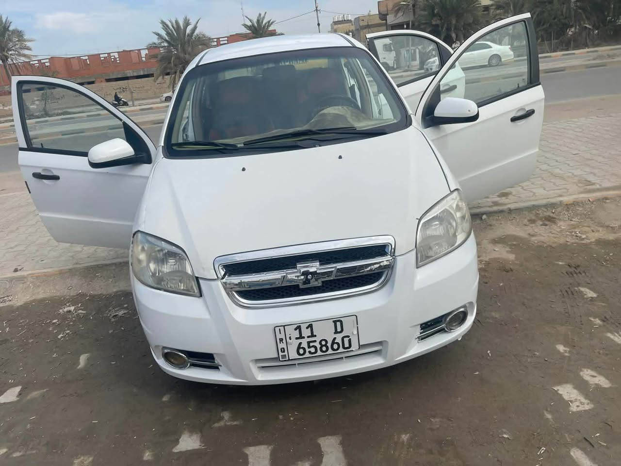 افيو مديل 2011 رقم بغداد مو جودة بالنجف 
السيارة كلش جديدة مال جناي دواخل كهربائيات حدادية كير محرك كلها مكفولة شرط الفحص بيها مكانات صبغ بدون اي ضربة اثر دحجات وشخوط فقط سعرها 69 وبيها مجال للاتصال فقط 

0781 020 1013 النجف, العراق
