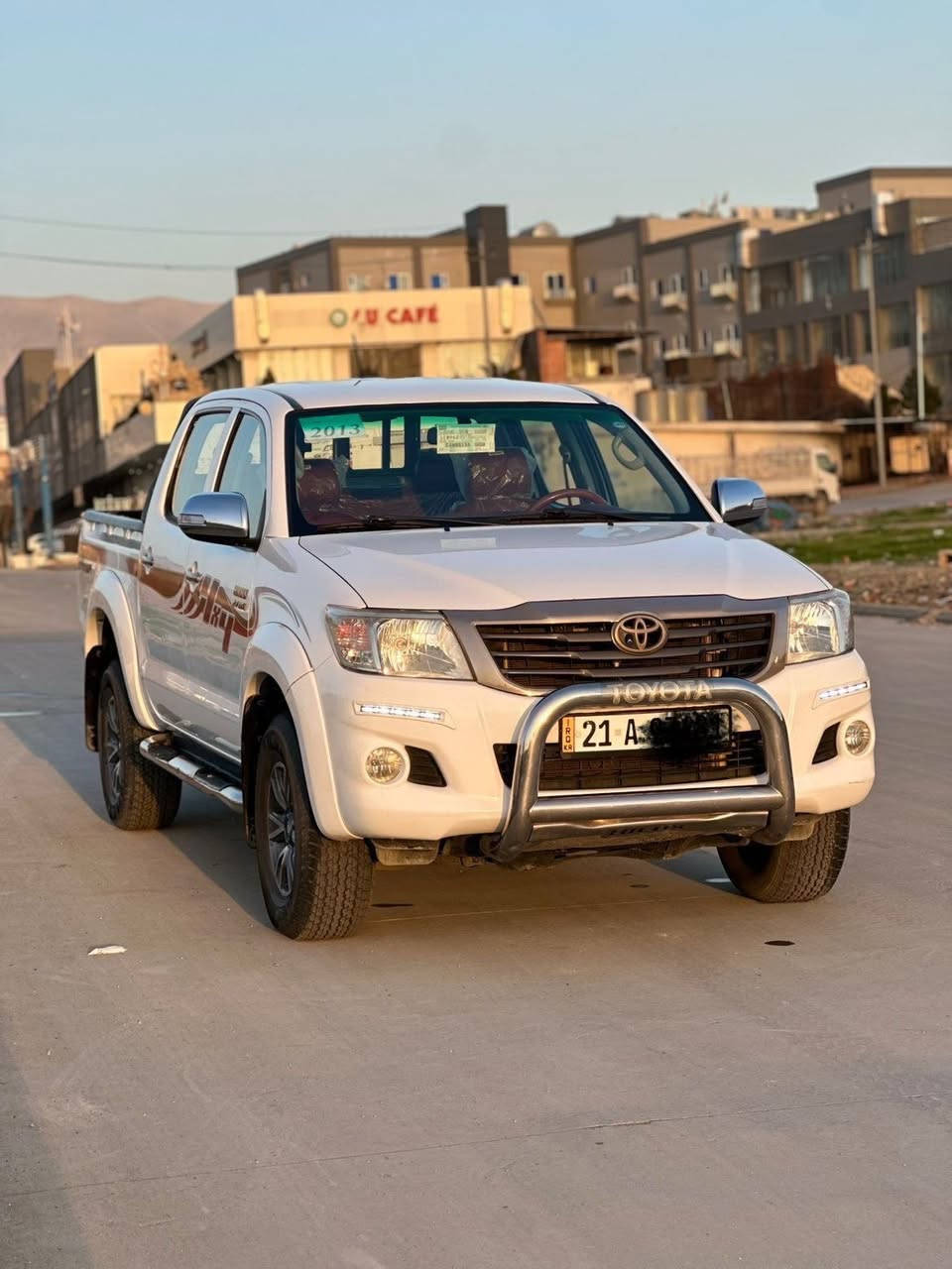 سلام وعليكم اخوان تويوتا هايلوكس للبيع موديل ٢٠١٣  كفاله عامة كير عادي ماشيه ١٧١حقيقي سيد نهرو بطل  سياره زيرو مشاء الله  للستفسار اكثر اتصل *********** سنويه ورقم لحد ٢٠٢٩ هم جديد سعر ٢٢٨$وبيهة مجال
