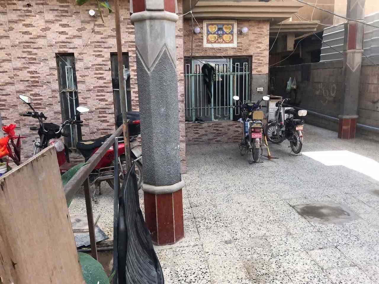 📍تسلسل: 1193
🟢دار للبيع في الفلوجة حي الجولان قرب مسجد الالوسي
            
                     📢 على بركة الله 📢

📍نوع الملك = طابو صرف سند   
📍المساحة بالسند =  ٢٧٦ م٢
📍المساحة واقع الحال تقريباً : ٣١٧ م٢
📍الوجه: ١٣ م النزال: ٢٤.٤٠  م
📍 شارع : ١٢ م
📍بناء طابوق الطابق الاول التسعينات والطابق الثاني الفينات

🟢الدار مشيد من طابقين ويحتوي الطابق الاول على
غرفتين نوم واستقبال وصالة وهول ومطبخ وحمام وصحيات
🟢مشيدات الطابق الثاني
اربع غرف نوم وصالة 

✅سعر البيع للعقار : ١٦٠ مليون دينار قابل للتفاوض

🟢مكتب دجلة الهندسي للعقارات حي الجولان قرب صناعة الجولان للسيارات مجاور سوبر ماركت الهلال
للاستفسار الاتصال
***********  
‏‭ *********** 
***********
