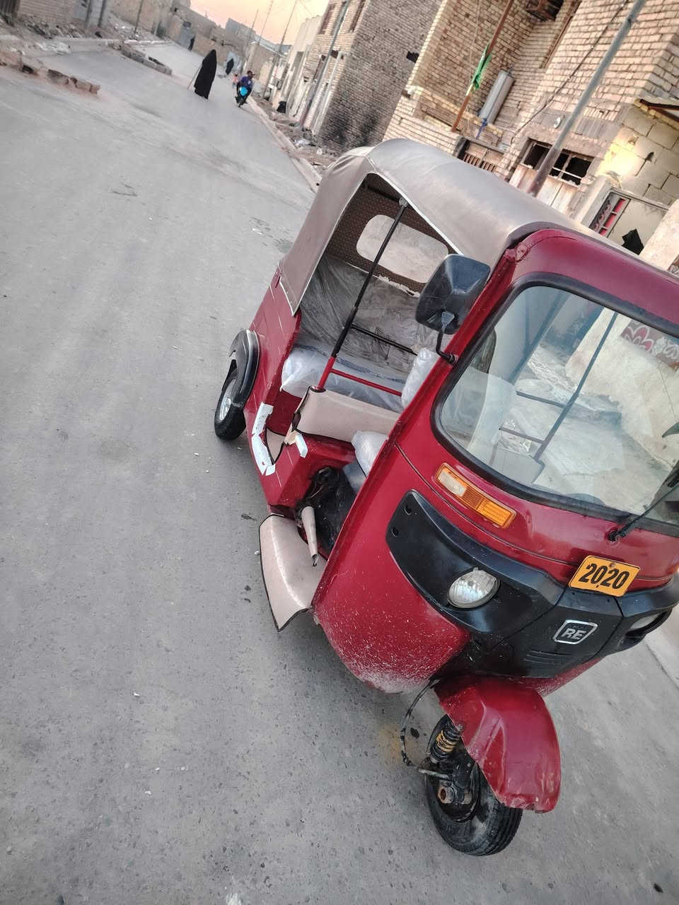 تكتك للبيع مرقم رقم وسنويه كامله جاهزه للشارع سعرها 4250 الشراي يتصل التفاصيل بالفيذيو
***********
