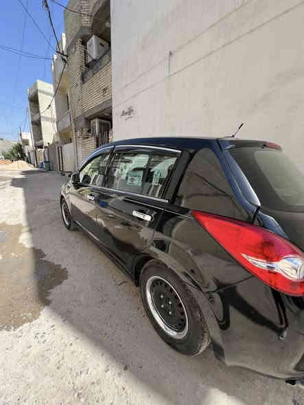 السلام عليكم نيسان ڤيرسا 2012 
سياره فول نضافه مناقصها شي كله ع بلاد وجديد 
تخم تايرات تخم مجاول تخم بلكات منضومه زنون مع بلوجكترات زنون تبريد ثلج مكينه2000 كير ومكينه كفاله لا تنقيص ولا تبخير حساسات خلفيه كامرة شاشه تاب سماعات سياره بيها صبغ حزام جراد جانت متروكه تجي وتكلب وتشوف الله شاهد السياره طلقه شلعه ومعدل رقم بغداد الدولي الجديد سعر 75 وبيها مجال *********** الاتصال بي واتساب
