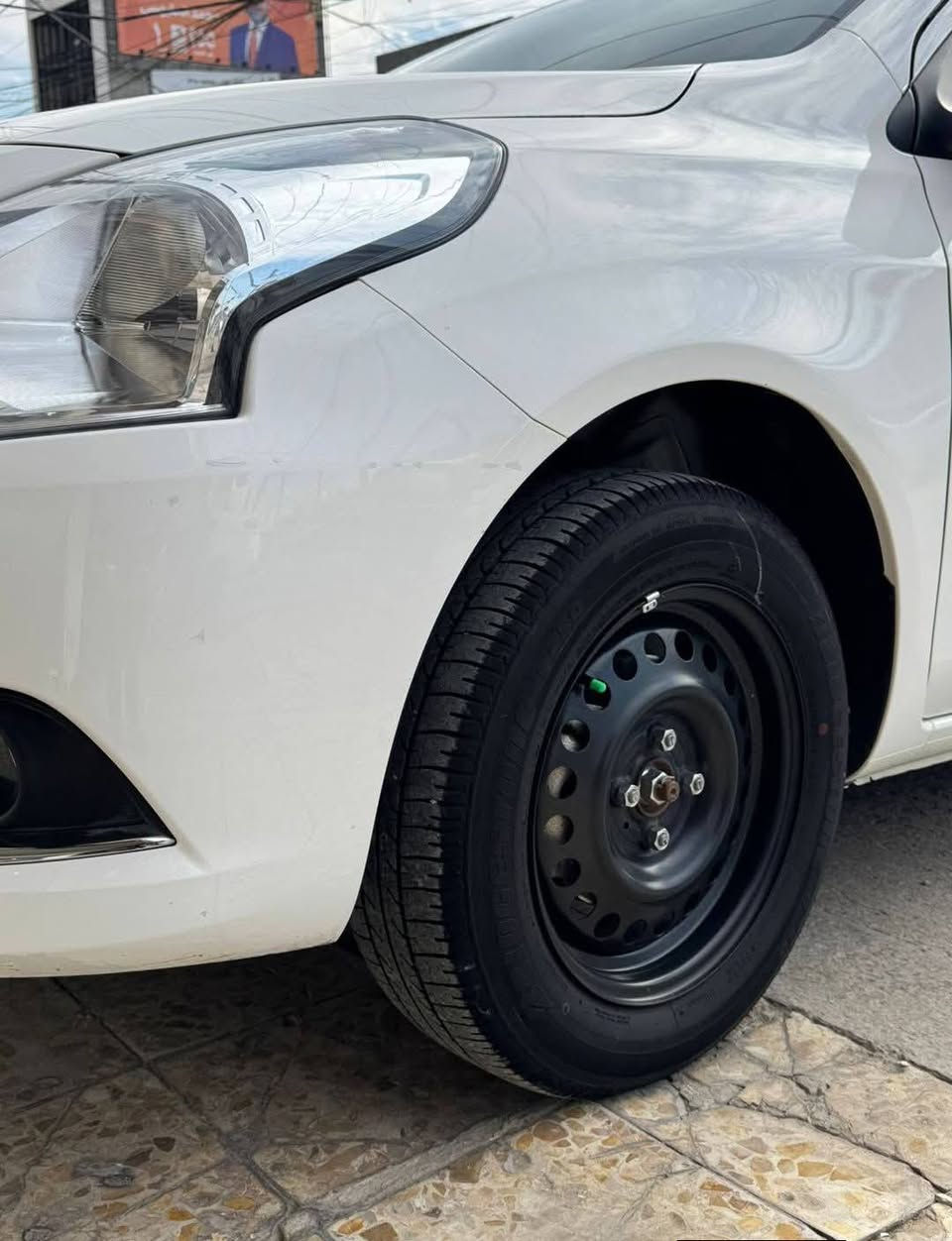 السلام عليكم 
نيسان سني هندي ٢٠٢٥
السياره خير من الله بيها بس هاي الطخه موضحه بالصور ماشيه ٣١
مكاني بغداد الاعضميه
هذه رقمي
‏‪***********‬‏
اريدها ب١٢٢ ورقه وبيها مجال
