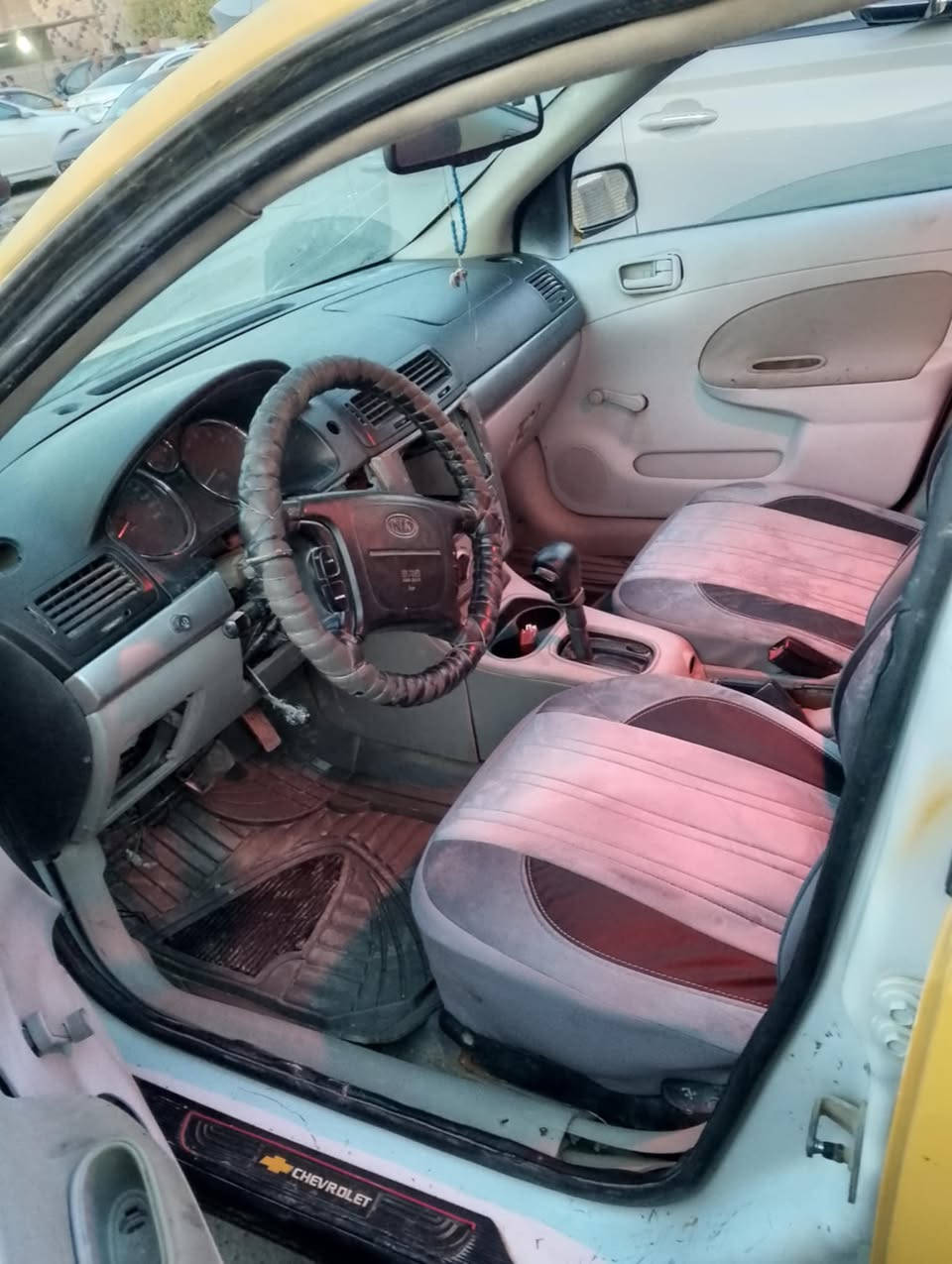 سلام عليكم ورحمه الله وبركاته
ملاحظه قبل البدء السيارة ترهم مراوس أو للبيع على الي يحبه الله إذ اقل من سعرها ينطي فرق حتى لو تعبانه السياره وإذ افضل منها إنطي فرق 

للبيع سياره شيفروليت كوبلت موديل 2010 وارد امريكي سياره نظيفه حادثه بجم فقط من امريكا سياره مصبوغة عام نظيفه سياره محوره كامري ابو الجف 
صدر نظيف 
مكينه نظيفه 
ما بيه لا خياس ولا كصه 
شرط تأخذ السيارة تفحصها بل صناعة 
فقط بيه صوت بل درام شفت جهت اليسار 
وبريك شويه ضعيف 
انا الباقي مكفول 
محرك 2000
رقم انبار مميز 
راعيه موجود بنفس المنطقة 
سنويه لحد 26
مكاني الفلوجة سياره معروضة بل معرض ابو فاطمه يم جسر الجديد الكورنيش 
للتواصل اتصل على الرقم التالي 
***********
