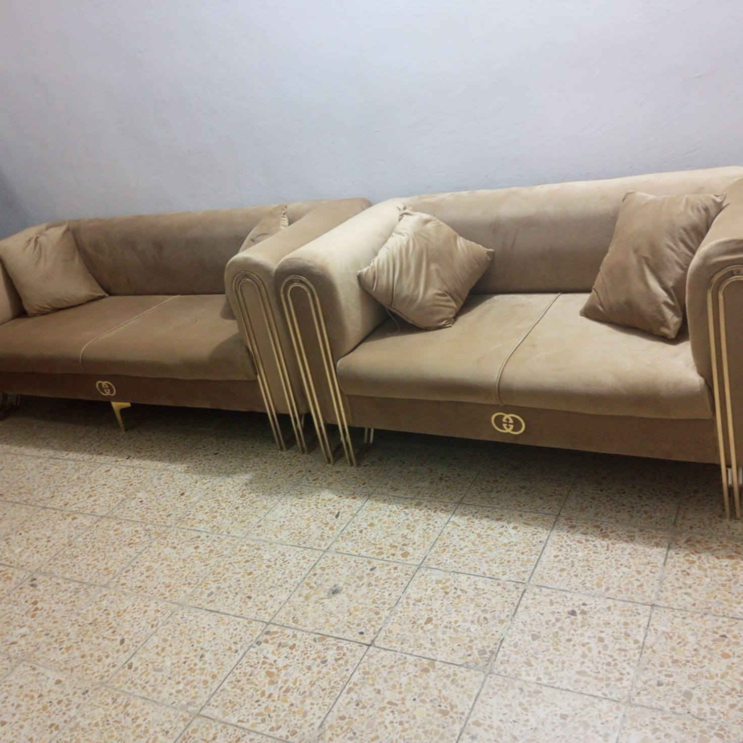 غراض للبيع


**إذا كنت صاحب هذا الإعلان وتريد حذفه لأي سبب، رجاءا أرسل رسالة إلى الدعم الفني**