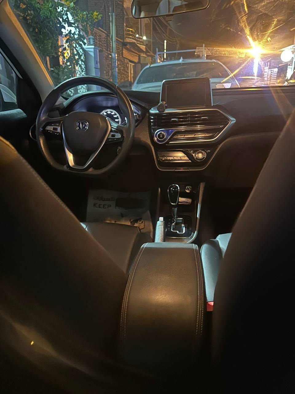 شانجان l7 للبيع
موديل 25 فول مواصفات فتحه شاشه لد نهاري لون السياره ابيض 
محرك 1500cc اقتصادي 
السياره بعده زيرو 
السعر ٩٥ بي مجال
*********** 
مكاني بغداد حي الجهاد
