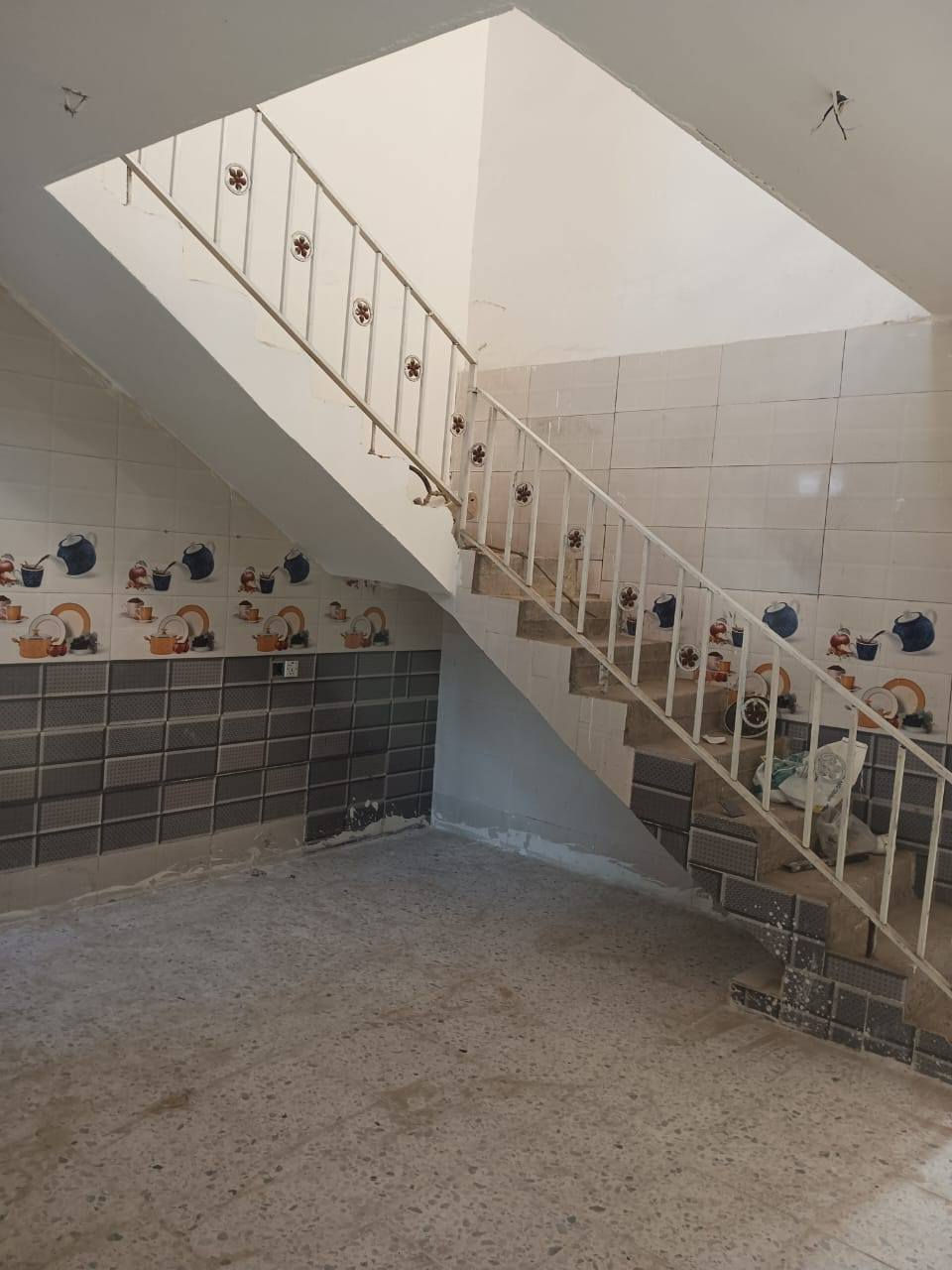 السلام عليكم
دار للبيع زراعي المساحه 112 متر  طابق واحد بيت نضيف كلش محد ساكن بي شارع تبليط 
العنوان بغداد منطقة الانتصار قرب مرور الحسينيه
شارع الحداد
السعر 60 
التفاصيل الإتصال على الرقم ***********
