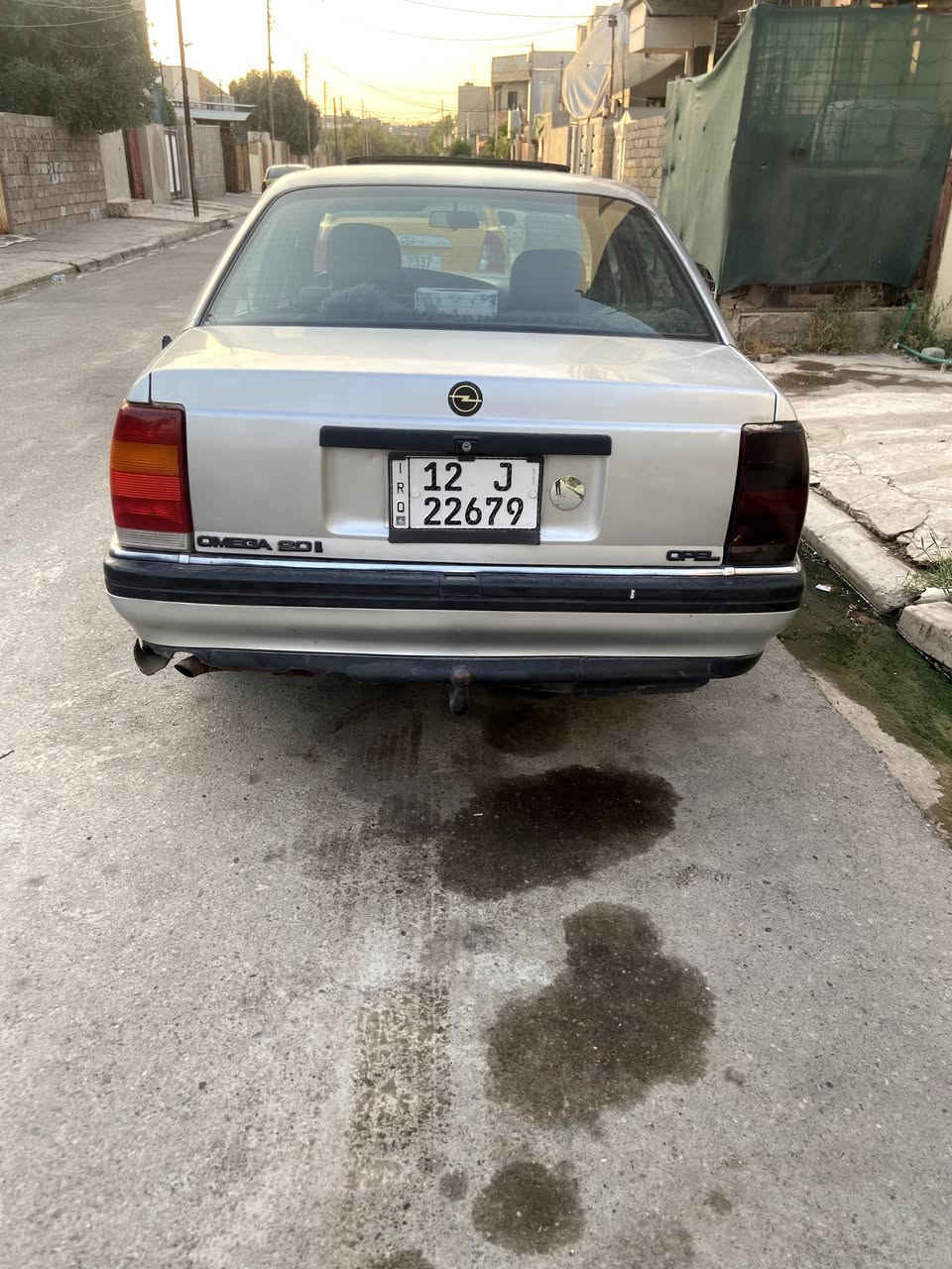للبيع اوميكا حجم20 كير محرك شرط مصبوغ عام للجماليه فقط بدون حادث سياره شرط ماتصرف عليها دينار وترايك وين ماتريد كلشي شغال حتئ قفل مال الاكسل يشتغل سياره بسمي تريد وكاله تريد تحويل طخم امامي وخلفي جديد واقتصاديه بل بانزين 40لتر يمشيك400كيلو سعر 40 وبيها مجال
***********
***********
ملاحظه هاي الدهن الي جوه السيار مو مالها مكاني موصل
