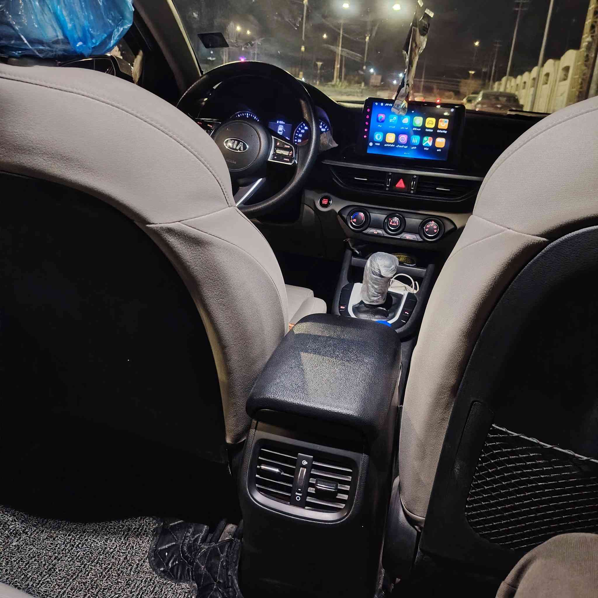 رقم بغداد باسمي مداور ثاني يوم
مكانها بالرميثه مشروع وطني لد نهاري 
بصمه.   بصمه ابواب بصمتين وياه    السياره    .نظام  ترحيب فتحه.تشغيل عن بعد .بيه هوايه مواصفات بعد 
مكينه كير محرك تبريد قطعتين  مكفولات .عدا بدي سياره
تخم تايرات ستوني مبدلهن 
للاستفسار . ***********
