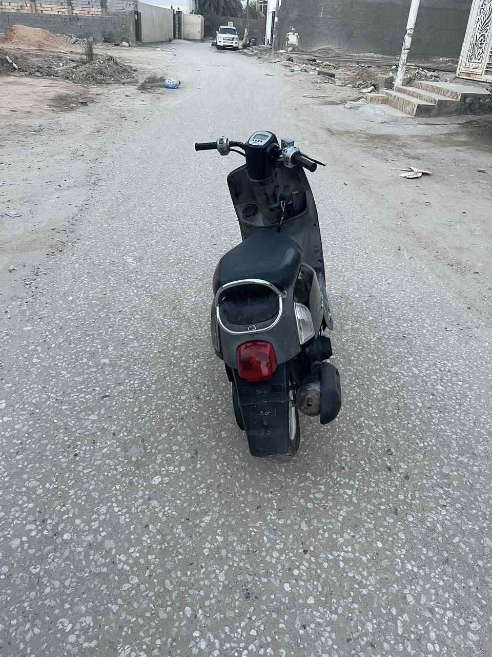 سلام عليكم دراجه بوليسي البيع نوزل دراجه مكينه خير من الله مكينه خرسه ما تسمع صوته كهربايات كله شغاله نكره سلف اي وقت تشتغل عداد سرعه بانزين شغالات قفل جنطه قفل استيرن سعر 550وبيها مجال مكانك كربلاء معملجي رقمي***********
