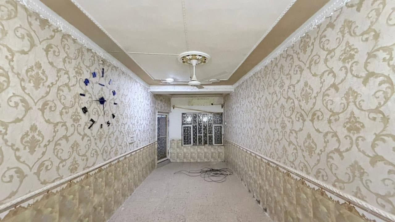 دار سكن –
📄 سند طابو صرف
📍 حي العسكري – البدعة

◾ المساحة: 200 متر
◾ الطابقين:
 • 6 غرف نوم
 • صالتين
 • مطبخ
 • حمام
 • طارمة
السعر 115
#عقارات_الشطرة #الدناني_للعقار


**إذا كنت صاحب هذا الإعلان وتريد حذفه لأي سبب، رجاءا أرسل رسالة إلى الدعم الفني**