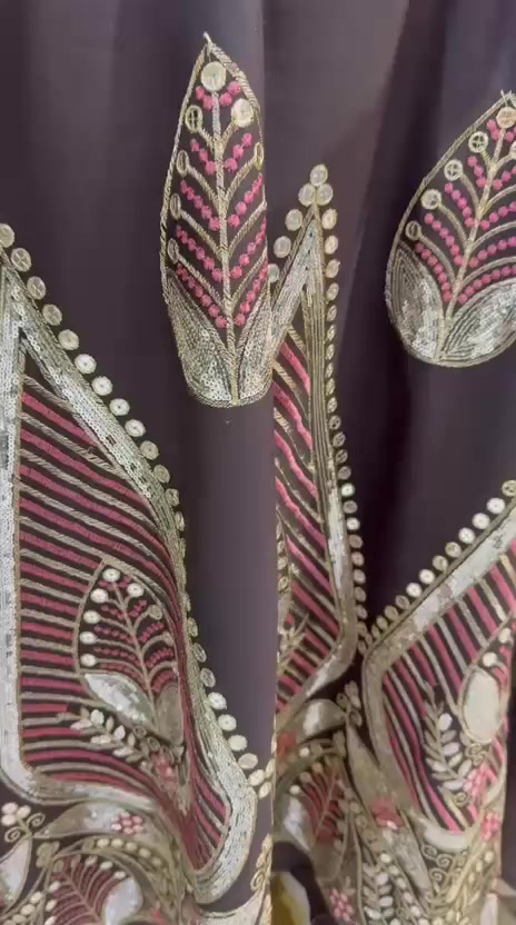 مجمع بنت دجلة
للالبسة النسائية
بإدارة أم فؤاد
صلاح الدين الشرقاط شارع السدة مقابل باب المستشفى الخلفي
للحجز والاستفسار ***********
