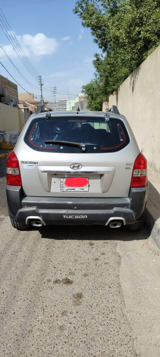 سيارة Tucson(توسان) 2009 محرك 4V وارد خليجي اوتماتيك سيارة بحاله جيدة كما مبين بالصور  اقتصاديه جداً..داخل نضيف شاشة كامره تبريد ممتاز 💨❄️

السعر 110$قفل

السيارة موجوده بالفلوجة بأسمي شرط التحويل

للأستفسار اتصال على ارقام تاليه :-***********
***********
