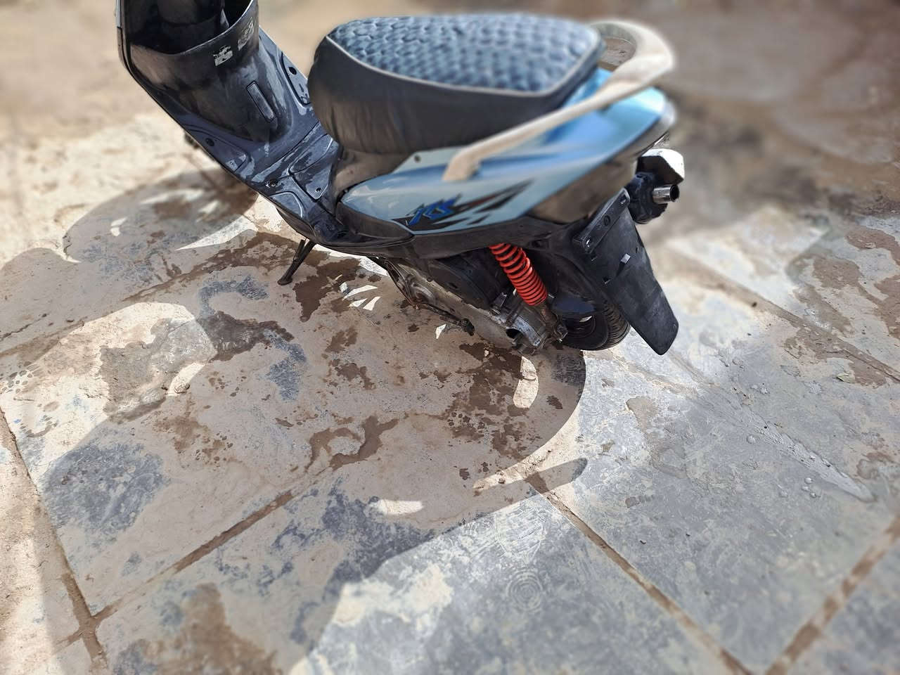 سلام عليكم دراجه ماكس البيع دراجه 55درجه شلعه او معدل خير من الله هندر او سلف كهرباءيات كلهه شغاله اشاير لايت. الون مميز. صالنصه شيال. عالي FM      سكن سعر خاص *********** مكان الدراجه قضاء عفك
