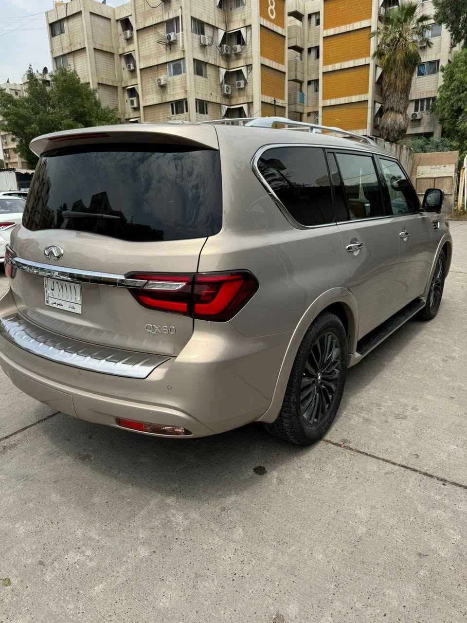 تم تنزيل سعر 
انفنتي QX80 2022 sensoryسنسوري اعلى فئة بل مواصفات مكينة ٨ سلندر ٥٦٠٠ ماشيه ١٧ الف حقيقي لون مميز  جديده كلش سيارة بدون اي نقص قطعه وحده فقط صبغ كلش جديدةً سيارة لوك وقليل اكو بنظافتها

مواصفات 
٣ شاشات اصلية
‏ كامرات 360 عدد ٥ 
‏‎رادارات وبصمات وحساسات امامي وخلفي
‏‎قفل سرعة وانظمة تعليق 
‏‎دفلوك و وضعيات قيادة متعددة 
‏‎فور ويل
‏‎مقاعد جلد طبيعي مع تطعيمات الابواب والدشبول لون مشمشي وصاج
‏‎جميع المقاعد كهرباء امامي وخلفي
‏‎مقاعد تدفئة و تبريد
‏‎مقاعد خزن ميموري 
تشغيل عن بعد 
صندوق شفط وكهرباء
‏‎مقود كهرباء وخزن 
‏‎خرائط
‏‎سماعات وريموت
‏‎ثلاجة
‏‎تبريد مركزي حدد لكل راكب
‏‎لايت زنون دوار مع الستيرن
‏‎مري قلابة
‏‎تشغيل عن بعد مع الكتلوكات
وبعد هواي مواصفات 

رقم صاحب سيارة ***********
