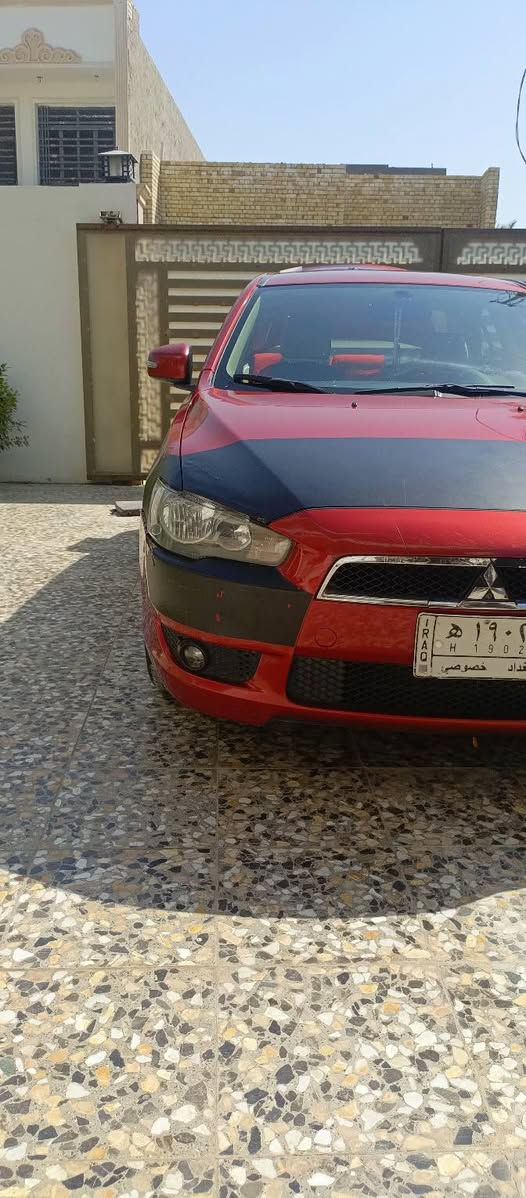 السلام عليكم للبيع لانسر موديل ١٦خليجي.فول مواصفات فتحا تحكم  السيارة بدون صبغ مكفولة كفالة عامة فقط بارد موضح بالصور كير مكينة تبريد حدادية بل جيس السعر ٩٨ وبيهة مجال قليل السيارة حتى منضومة غاز بيهة مكان السيارة بغداد الشرطة الخامسة منطقة الدوانم ***********
