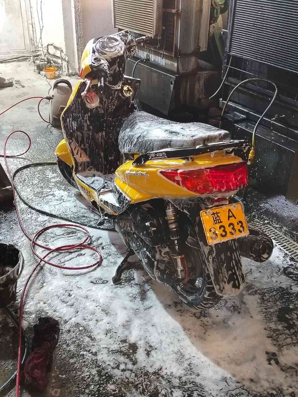 سلام عليكم سكنس فحل كوري للبيع مكفوله اذا مادين عليها سابنه مرجوعه غراض كله رياضي هيه جاي مناك هيج مكاني بغداد مدينه سعر نتصل وتدلل رقمي  ***********
