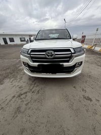 لاندكروز2019 ساز ماشية 162  ألف مكينتها 6 سلندر جنطة كهرباء كفالة عامة...