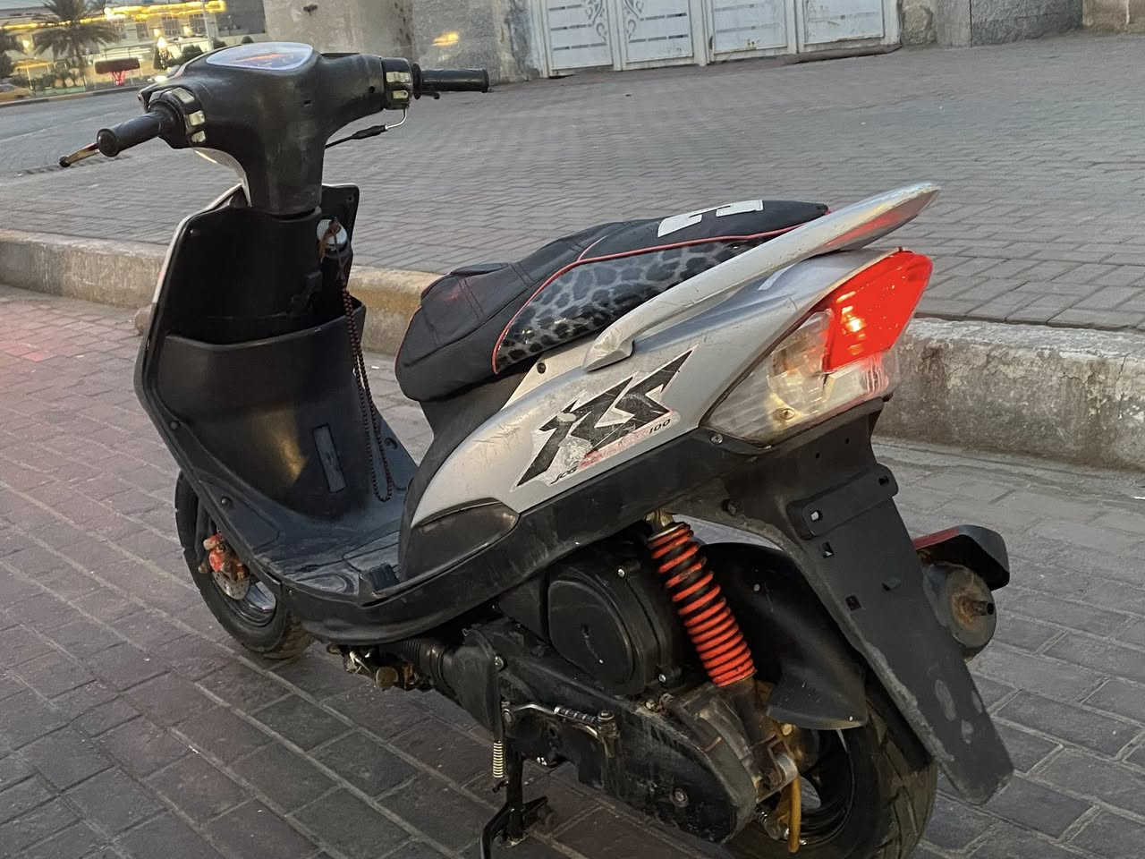 ماكس عدلة أوراق منفيس جاهزة مناقصة شي كبل للشارع كل كهربائيات شغالة شلعة معدل بلادية ختم واحد وي المحرك ممفتوح برغي كلة بلاد السعر 650 وبيها مجال للشراي مكاني بغداد حي البتول ***********
