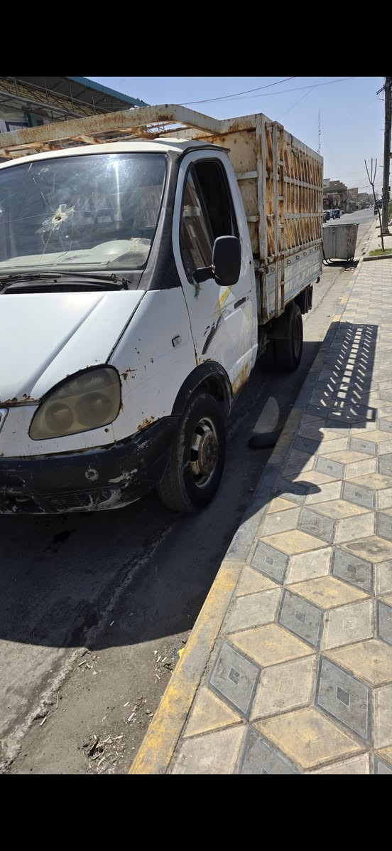 سياره روسيه ٢٠٠٣ رقم ميسان تحويل ثاني يوم مكينه كيه ٢٧٠٠ كفاله المكينه وكسن وكير السعر ٢٥ ورقه وبيهه مجال الشراي مكان السياره ميسان ***********
