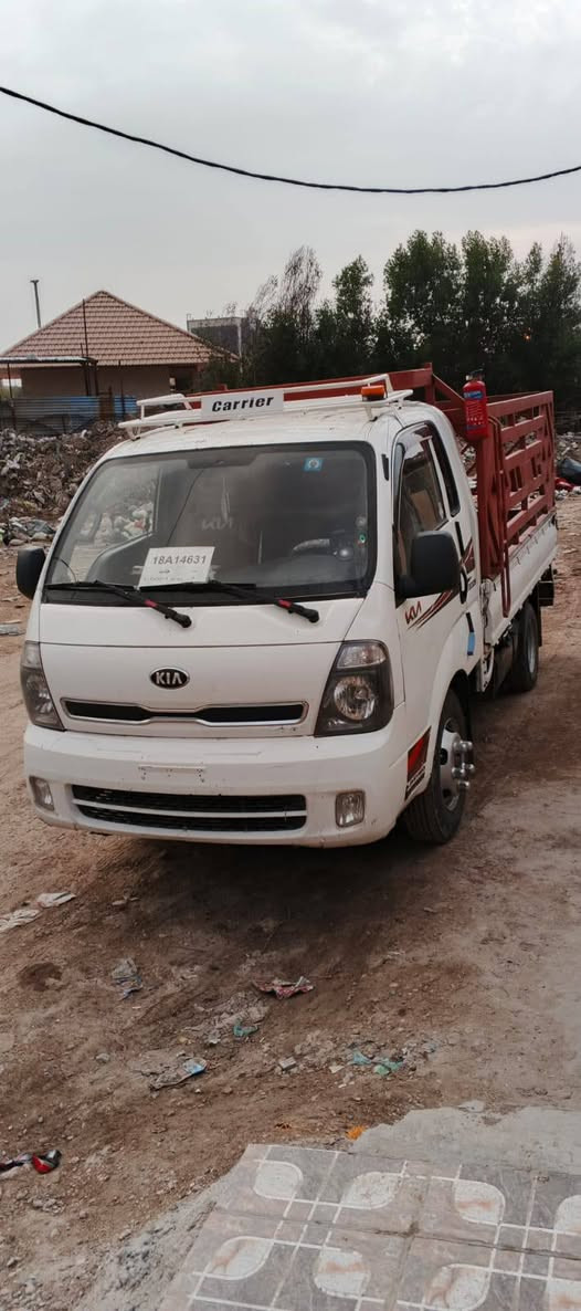 السلام عليكم إخوان كيه 15 مكينه كير كله كرتون شاصي كفاله كشر كفاله استد 27 تاير 14 محور تنكي 120 حته قوطيه ما فطره ***********
