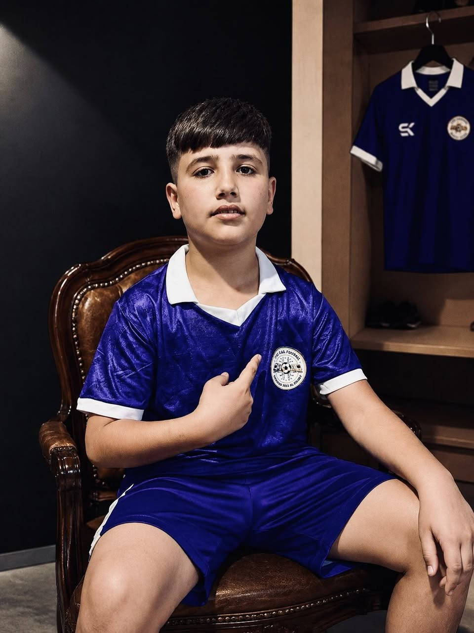 🔥⚽️
ليس مجرد قميص… بل هويّة تُرتدى.

تُعلن أكاديمية تيكي تاكا عن إطلاق الطقم الأساسي الجديد للموسم القادم 💜
بتصميم ملكي يعبّر عن القوة، الشغف، والانتماء.

من الملاعب… إلى منصّات الأبطال.
هذا القميص صُمم لمن يلعب بعقل، يقاتل بقلب، ويحمل شعار تيكي تاكا بفخر.

👑 الطقم الأساسي الرسمي
🎯 خامة احترافية عالية الجودة
💜 تصميم عصري بلون الملوك
⚡️ جاهز لكتابة فصل جديد من الإنجازات

تيكي تاكا… كرة قدم تُلعب بفكر الأبطال.

━━━━━━━━━━━━━━━

🔥⚽️
More than just a jersey…
It’s an identity.

Tiki Taka Academy proudly unveils the new Home Kit for the upcoming season 💜

A royal design that represents passion, strength, and pride.

From the streets to the spotlight…
This jersey is made for players who think smart, fight hard, and wear the badge with honor.

👑 Official Home Kit
🎯 Professional high-quality fabric
💜 Modern royal-purple design
⚡️ Ready for a new chapter of glory

Tiki Taka… Football played with the mindset of champions.


**إذا كنت صاحب هذا الإعلان وتريد حذفه لأي سبب، رجاءا أرسل رسالة إلى الدعم الفني**