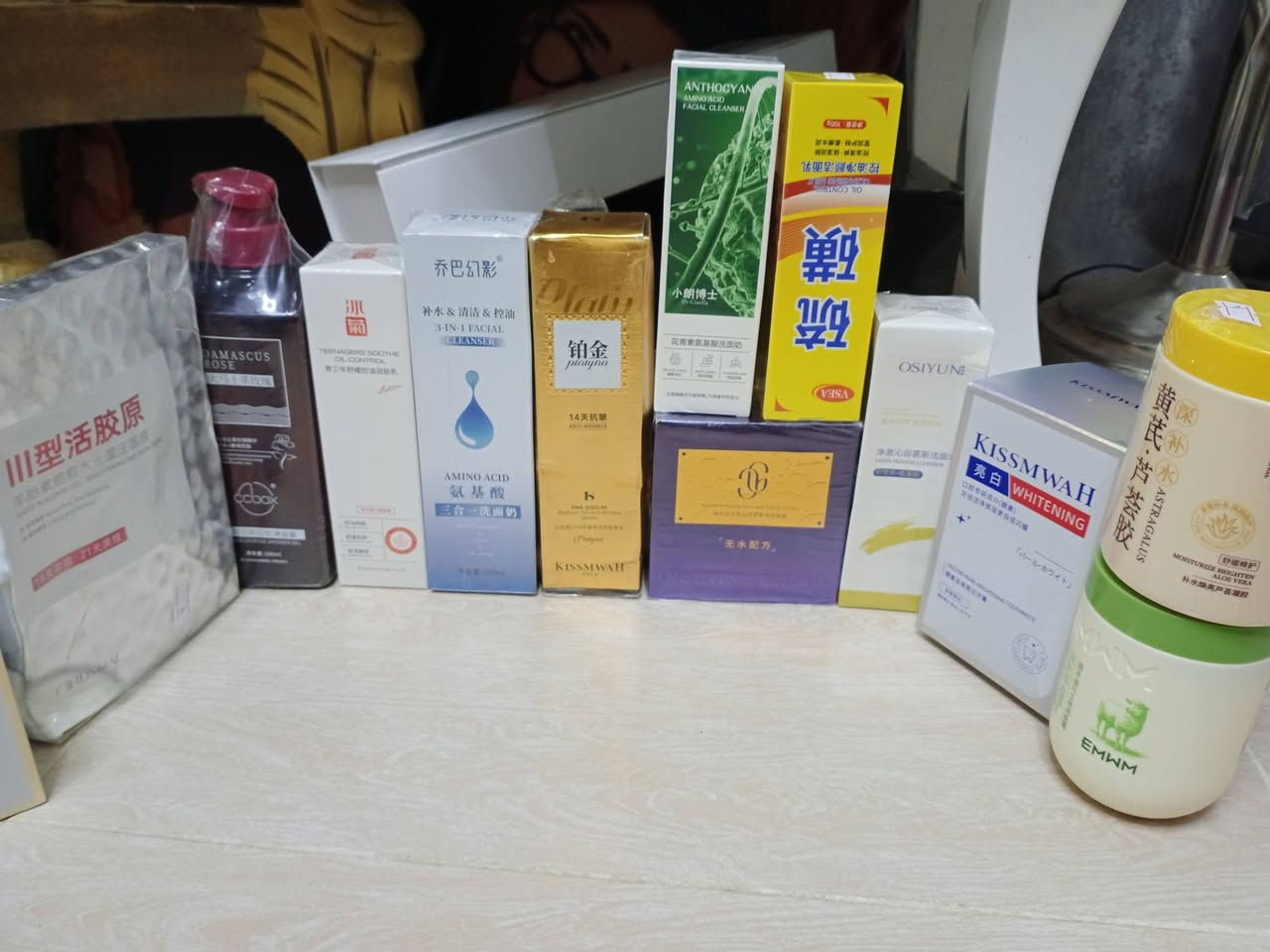 السلام عليكم عندي بضاعه كوري اصلي واسعار مناسبه منتجات جسم عنايه للبشره وترطيب وماسكات


**إذا كنت صاحب هذا الإعلان وتريد حذفه لأي سبب، رجاءا أرسل رسالة إلى الدعم الفني**