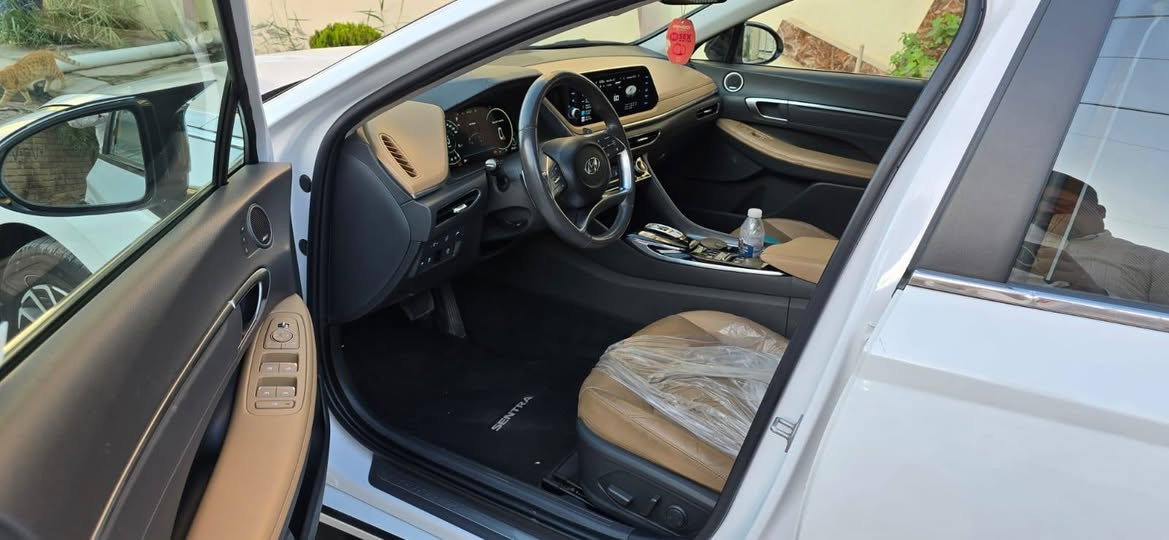 مكلف بالنشر
سوناتا موديل 2023 هايبرد فئة لمتدد فول الفول 

اعلى فئة بالسوناتا-

حادث 5 قطع اني ابيع عام  

بجم كبس صندوك كبس 

سعر 160

  شنو ابالك بيها مواصفات

اوتو بارك تتقدم وترجع بالريمونت 

رقم نينوى سنويه جديده شرط التحويل كابون بانزين (ماستر )

حجم المحرك 2000 دوش

0-داتا شو+ تحكم السياره في الريموت 

1- بصمة ابواب لمس + تشغيل + صندوق

2- بانوراما ( فتحة سقف ) + بردة سقف كهربائي 

3- دشبول دجتال متغير 3 الوان

4- كشنات جلد

5- كشن كهرباء  2 امامي 

6- كشنات تدفئة تبريد

7- خزن 128 كيكا + ( android auto + apple car play)

8- 4 رادرات امامي وخلفي وجانبي + توقف تلقائي

9- اشاير في المري + نفطة عمياء في المري

10- انارة داخلية مركزيه 13 لون بلادي بيبان ودشبول

11- شاشة الحجم الكبير 12 انج + تحكم عام على السياره

12- سستم صوت BOSE الصوت 12 سماعة و دمام 2

13- لايت امامي 4 عدسات LED بكلايتات لد

14- هاندبريك بصمه + اوتو هولد للتوقف في الازدحامات +

15- شاحنة طوارئ شحن سريع +شاحنه لاسلكي بلادي

16- منفذ USB امامي خلفي 

17- شفتات في الاستيرن كير ( تبترونك رياضي )

18- نظام المساعده على الاصطفاف

19- نظام الترحيب عنده الاقتراب داخل وخارج السياره

20- ويل سبورت N حجم 19 

21- 4 وضعيات قياده + تغير اللون في الدشبول 

22- نظام تحديد المسار 

23- مثبت سرعه 

24- نظام مستشعرات في الباب من تنفتح الباب تتوقف السياره 

25- تبريد السياره بيانو 

26- كيجات الكتورنية

27- كير 8 نمر دبل گلج

28-  خمس كامرات

السيارة مكانها موصل الجانب الايسر حي الوحده 

اي استفسار الاتصال على الارقام

#***********
#***********
 غير متواجد على فيس
