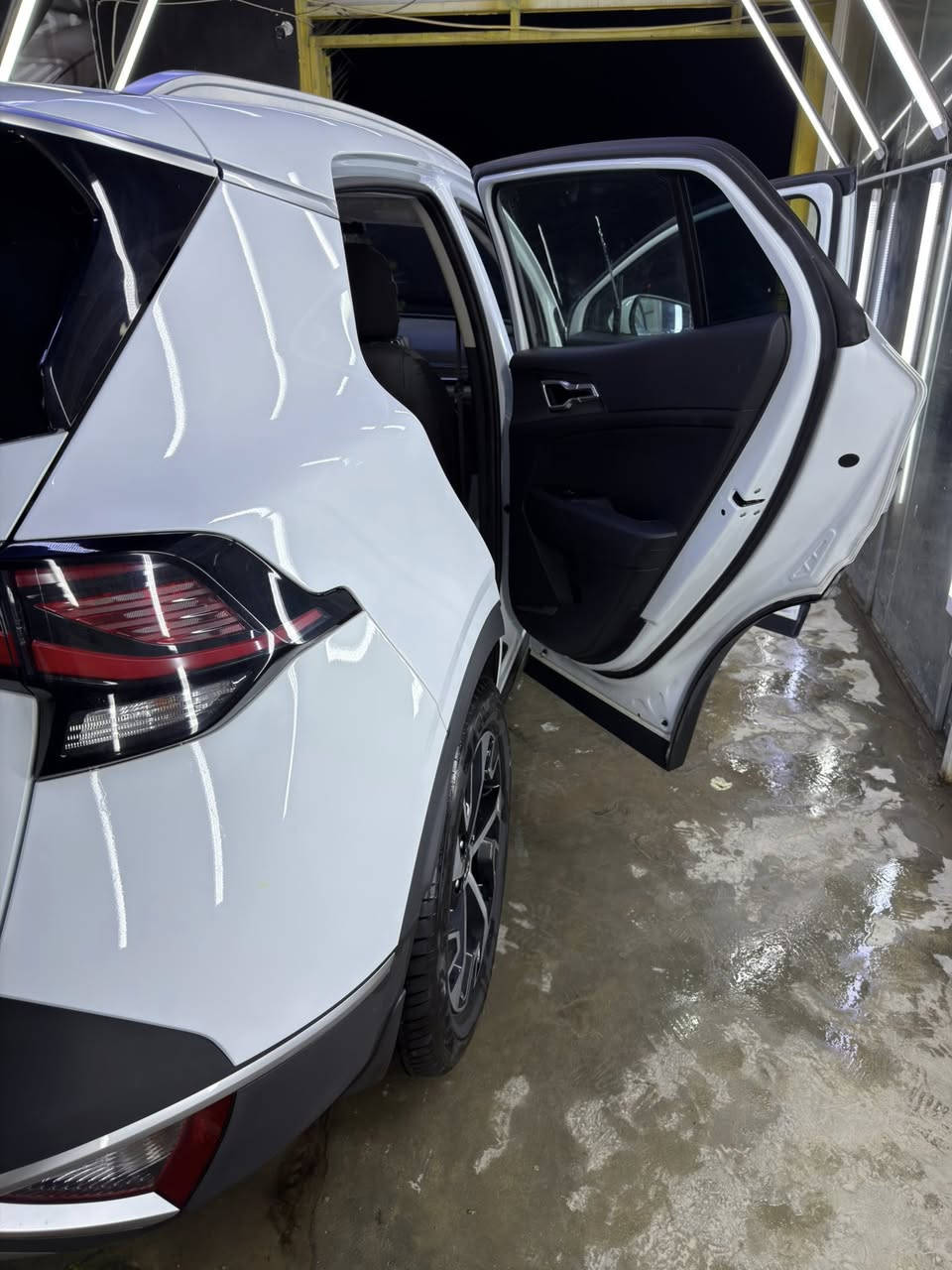 السلام عليكم 
سبورتج 2024 شركه Nim 
ماشيه 12 الف
كفاله عامه سياره عدى شخط بل باب 
رقم اربيل كير مكينه حداديه كله على وضع شركه 
عنوان : نجف 
السعر 224 مع المجال

***********
***********
