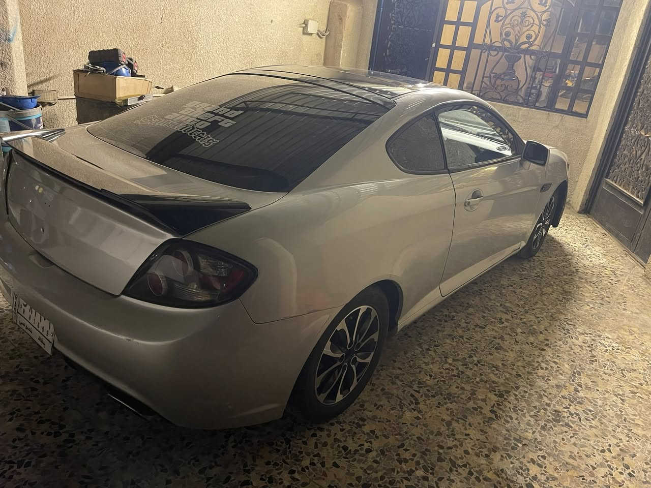 تحيه طيبه
للبيع هونداي تيبرون موديل ٢٠٠٨ 
رقم بغداد مكينه ٦ سلندر كير اوتو تبريد شغال سياره حلوه ضربتها جاملغ امامي واصل داخل وبلعراق صبغ عام 
دوشمه جديده شاشه تاب كأمره بيه نواقص بصيطه تنزل من سعرها
سعر ٦٥ مكاني بغداد حي جهاد


**إذا كنت صاحب هذا الإعلان وتريد حذفه لأي سبب، رجاءا أرسل رسالة إلى الدعم الفني**