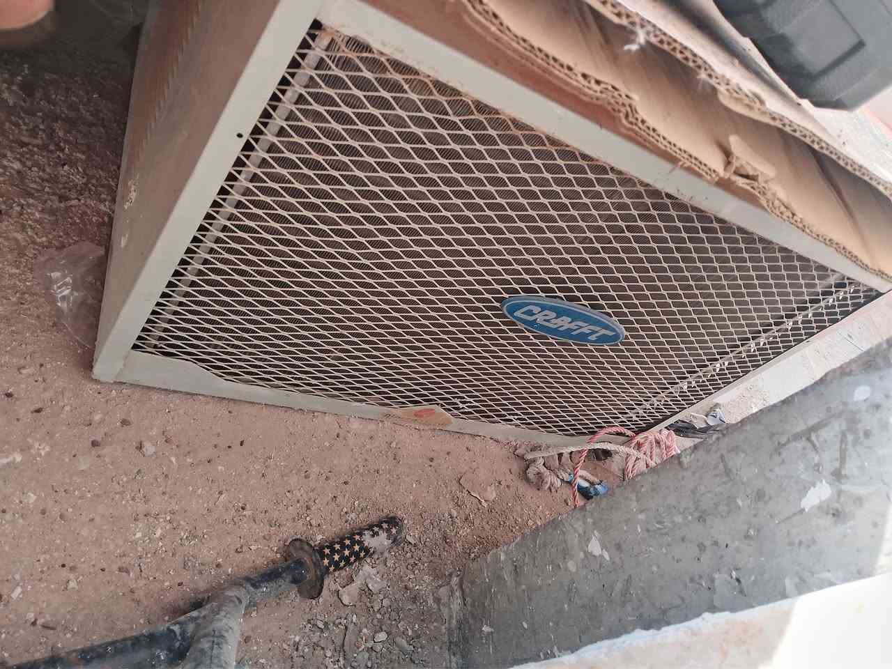 سلام عليكم مكيف كرافت سعودي 2طن ماطور راوتري اخو الجديد مامصلح البيع السعر 250  قفل العنوان الفلوجه    ***********
