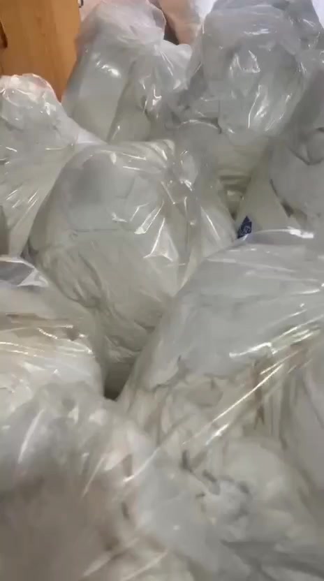 كلينس صناعه معمل درجه اولى وقوي تقريبا وزنه ٥ كيلوات أو أكثر يستخدم لاي شي للمطابخ للسيارات للتنضيف للاستعمال الشخصي ع شكل لفات طبقات ومصفط داخل الكيس ثخين وناعم نفس الباكتيات ويكفي سنه سعر الكونيه ب٨ توصيل ٣ الاف داخل النجف  وباقي المحافضات ٥  الاف للحجز والاستفسار اكثر مراسلتي ع خاص


**إذا كنت صاحب هذا الإعلان وتريد حذفه لأي سبب، رجاءا أرسل رسالة إلى الدعم الفني**