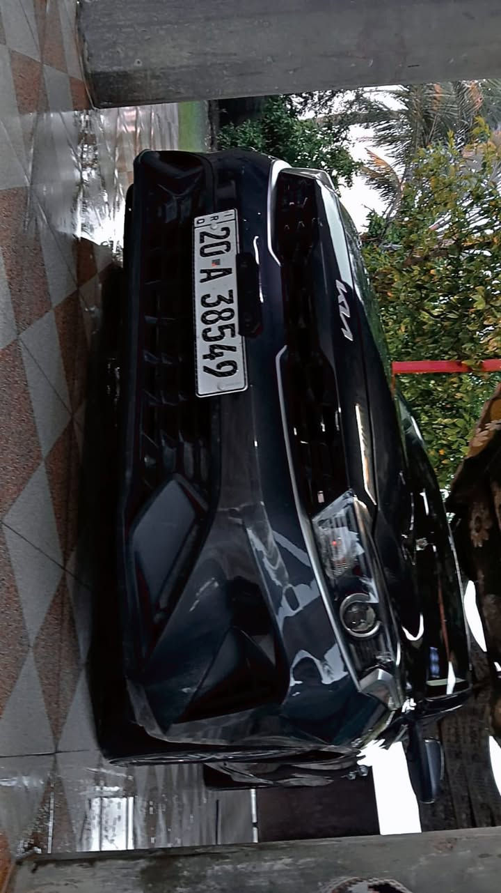 السلام عليكم كيا فورتي موديل 2024 ماشية 39 ألف بيها قطعتين صبغ وبيها باب بارد  بدون داخل المكان ديالى بعقوبه ‭٠٧٧٣ ٢٥٠ ٨٩٠٥‬
