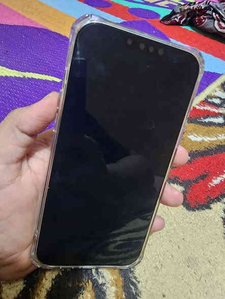 سلام عليكم آيفون 13 برو ماكس أمريكي جاهز نضيف مال بيت بطاريه 89 بلاديه جاهز نضيف كلش سعر 700 وبي مجال نشالله ***********
