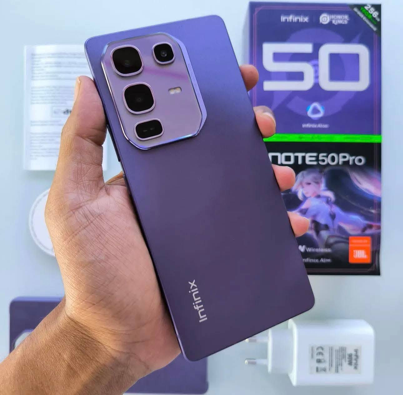 جهاز للبيع بسعر 400الف وبي مجال التواصل خاص يوجد توصيل. البيع مستعجل 📱📱 Infinix Note 50 Pro
• الذاكرة الداخلية: 256GB
 • رام: 8GB
 • الكاميرا الخلفية: رباعية 108MP + عدسات متقدمة للتصوير الاحترافي
 • الكاميرا الأمامية: 32MP لصور سيلفي واضحة
 • الشاشة: 6.78 بوصة AMOLED، معدل تحديث 120Hz لتجربة مشاهدة سلسة
 • البطارية: 5000mAh مع شحن سريع 33W
 • نظام التشغيل: Android 13
جهاز للبيع بسعر 400الف وبي مجال التواصل خاص يوجد توصيل. البيع مستعجل 📱o


**إذا كنت صاحب هذا الإعلان وتريد حذفه لأي سبب، رجاءا أرسل رسالة إلى الدعم الفني**