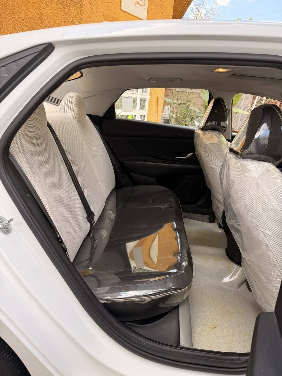 السلام عليكم النترا خليجي تجميع صيني موديل 2024السياره فول مواصفات سلايت تحكم اتو هولد كشن جلد لد زنون يعني السياره استخدام شخصي وستلام شركه علا يدي ماشيه ٤٠ الف كفاله من الصبغ والبارد باسمي مكانها بغداد تحويل مباشر ***********
