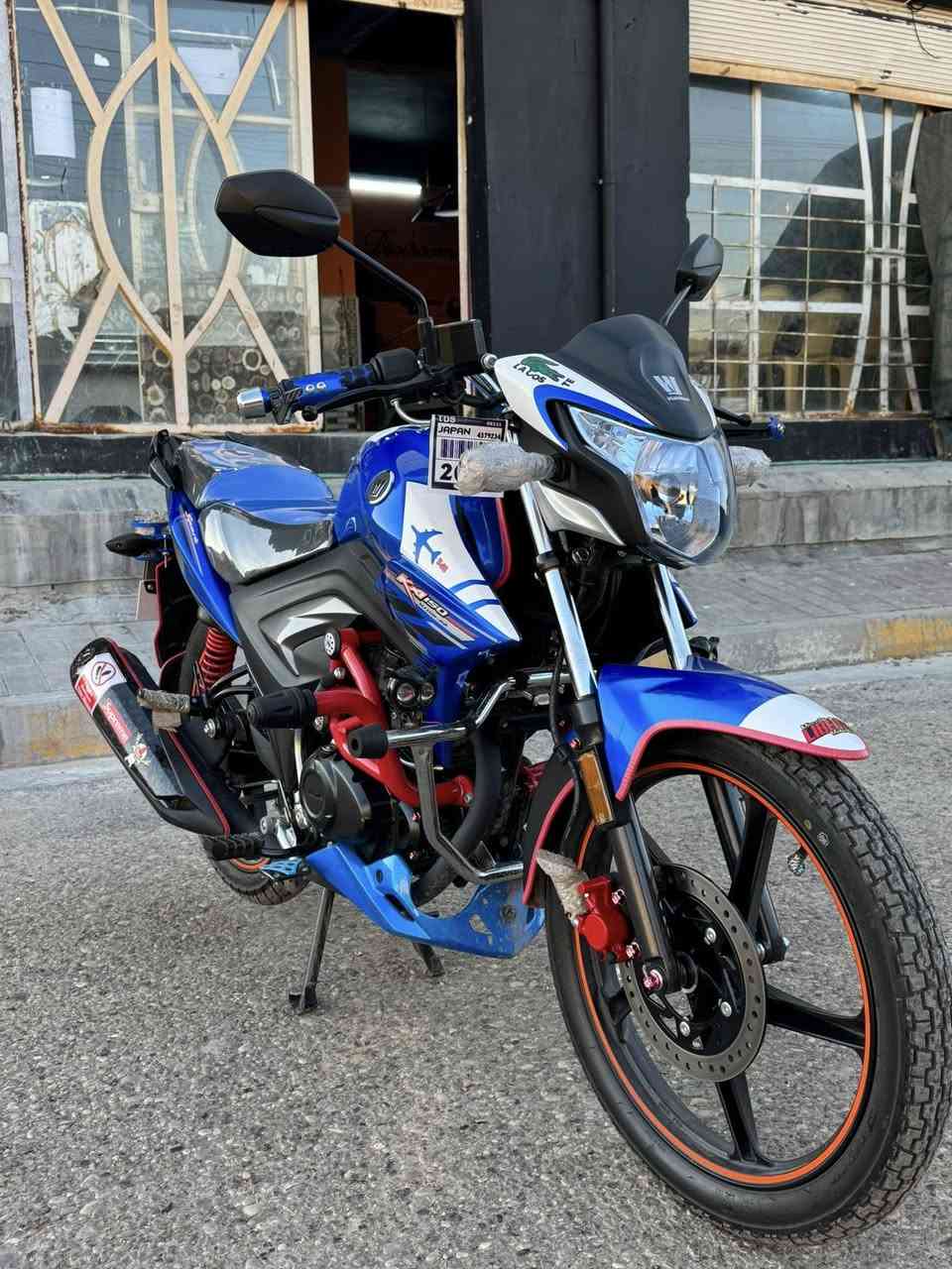 سلام عليكم هاوجي البيع موديل 23مرقم انكليزي شوكت ميعجبك احولك بعده زيرو ومرتب السعر 21$وبي  مجال استفسار ع رقم ***********
