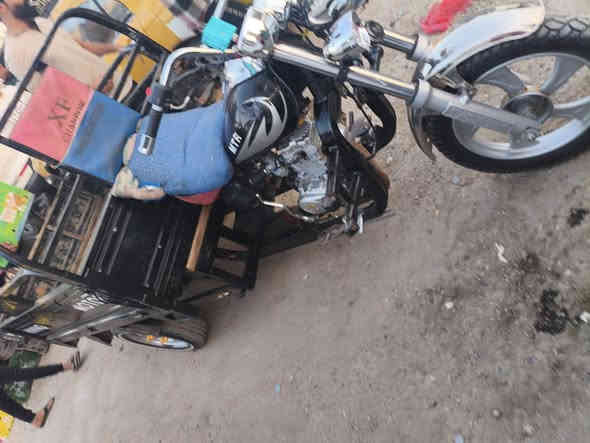 سلام عليكم ستوته للبيع موديل 13تعمير جديد كله اصلي جمره بيه لحيم خفيف كلش بلركبه الستوته جاهزه على اخر حبايه رقم وسنويه ابيض العنوان بابل السعر واحد و400 وبيه مجال للطيبن وهذه رقمي ***********
